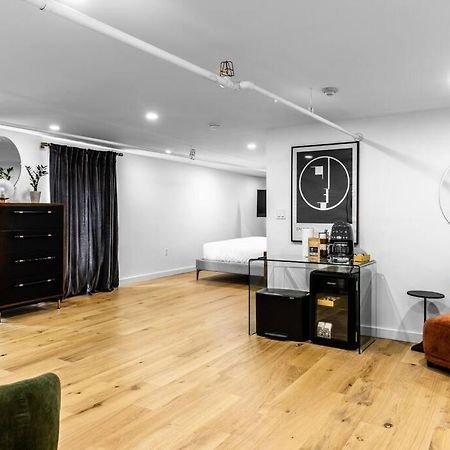 King Bed, The Phenix Historic Hotel, Spacious, Room # 406 Bangor Exteriér fotografie
